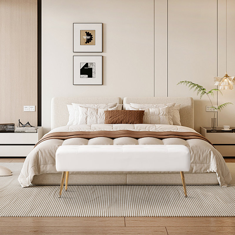 44" Wide Modern Tufted PU Leather Bedroom Bench Upholstered Entryway Bench with Metal Leg, White