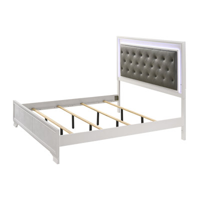 Luxury LED Upholstered Panel Bedroom Set with Tufted Faux Leather in Frost