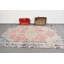 Tapis turc rétro rose et bleu pour un décor de salon bohémien et une idée de cadeau unique