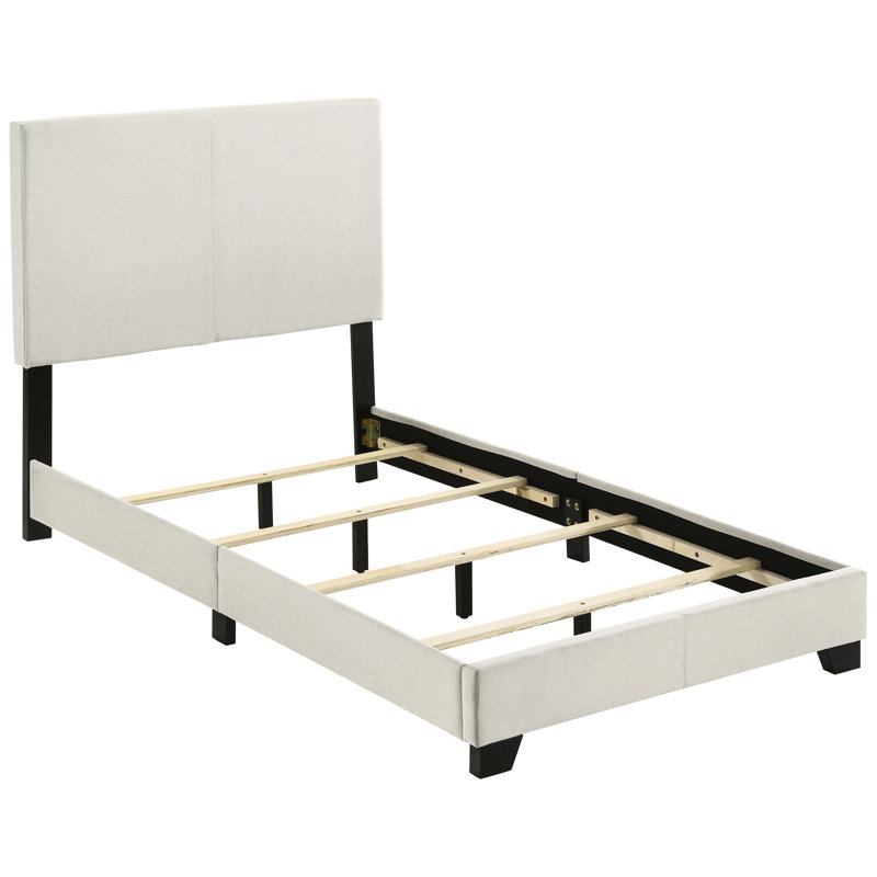 Lit simple avec panneau rembourré crème et tête de lit rembourrée confortable, structure en bois d'ingénierie en bois d'hévéa, pieds solides noirs, accessoire de chambre à coucher, conception transitionnelle, lit requis pour sommier tapissier,