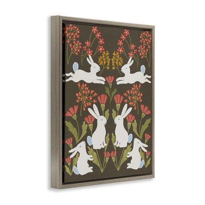 «Wild Spring Blooms & Rabbits», art mural sur toile flottante brune, design par Regina Moore