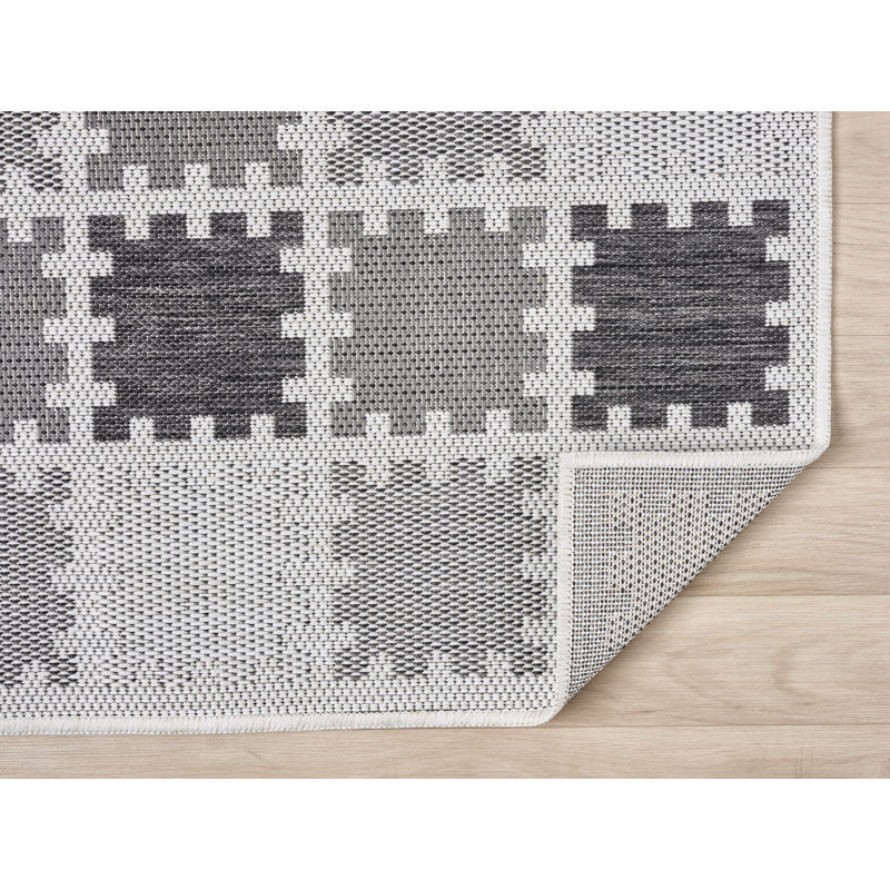 Tapis d'intérieur / extérieur en polypropylène tissé à la machine Tillee, Gris, 7 pi 10 po x 9 pi 10 po