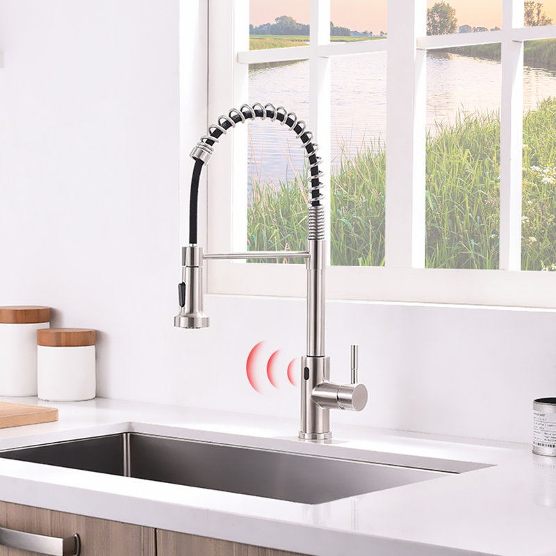 Robinet de cuisine automatique automatique, nickel brossé, attrait contemporain, détecteur de mouvement, poignée simple, robinet en céramique, lavabo à main en laiton