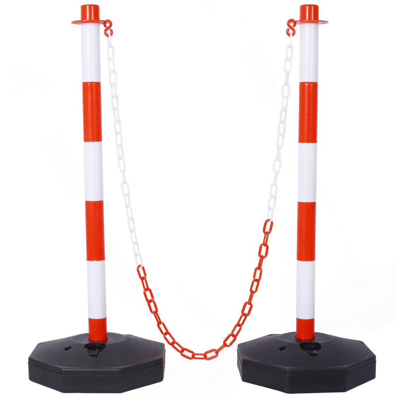 Paquet de 4 cônes de poteau de circulation avec base remplissable, barrière de sécurité en plastique réglable avec chaîne en plastique de 5 pi, support extérieur et intérieur pour contrôle du trafic et avertissement