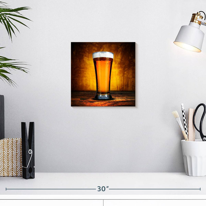 Grand verre de bière Yarlin, H 10 po x l 10 po