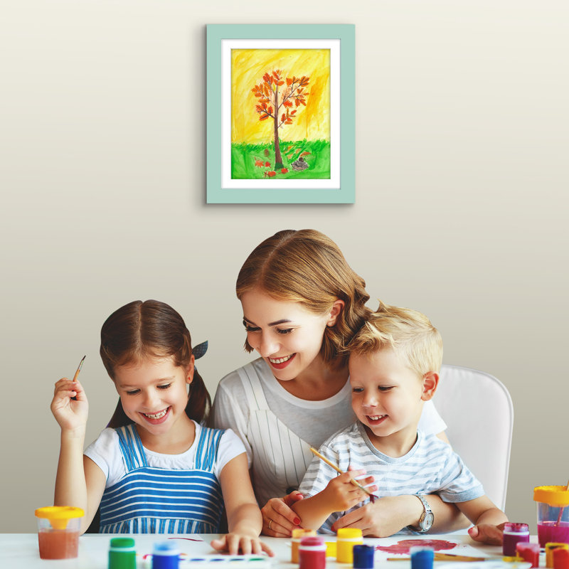 Cadre pour enfant Mickaylah 10 x 12,5 po avec passe-partout 8,5 po x 11 po - bois composite et verre, 10" x 12.5"