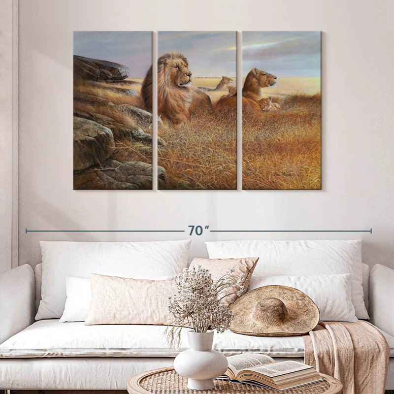 Brampt Savannah's Pride, 28" H x 45" W
