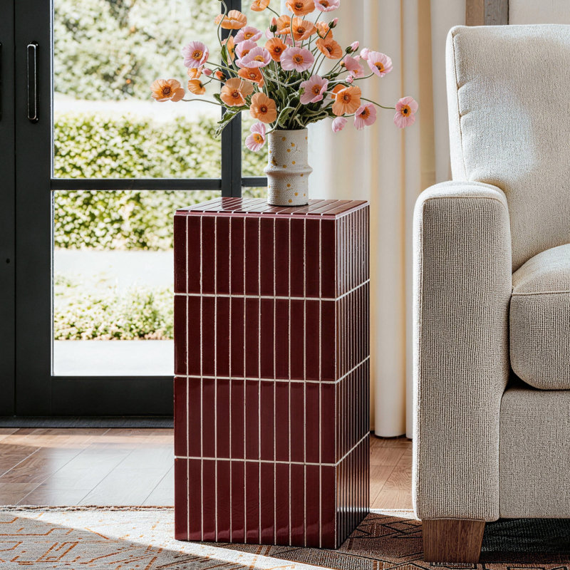 Table d'appoint Claverton, Rouge