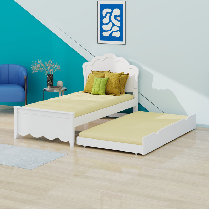 Lit plateforme en bois avec tête de lit et lit gigogne