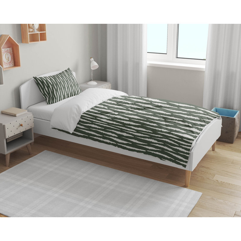 Scar Play Decorative Lightweight Comforter Set, Green