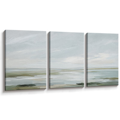Tableau représentant un marais côtier paisible avec des eaux calmes et des arbres au loin, impression giclée en 3 parties (61 x 91 cm). Décoration murale pour salon. Dimensions : 61 x 91 cm.