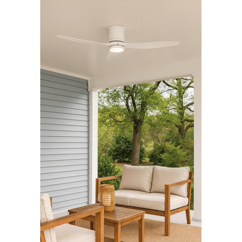 Ventilateur de plafond à DEL à 3 pales de 52 po avec commande murale et ensemble d'éclairage inclus Montego, Blanc