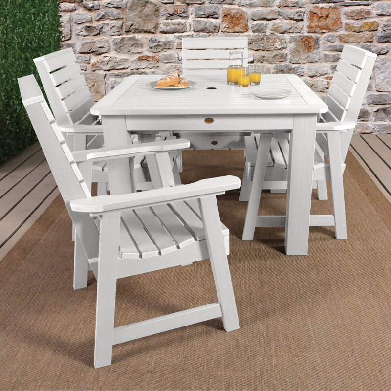 Ensemble repas pour 4 personnes Moroney Square, Gland de chêne vieilli, H 36 po x l 42 po x P 42 po