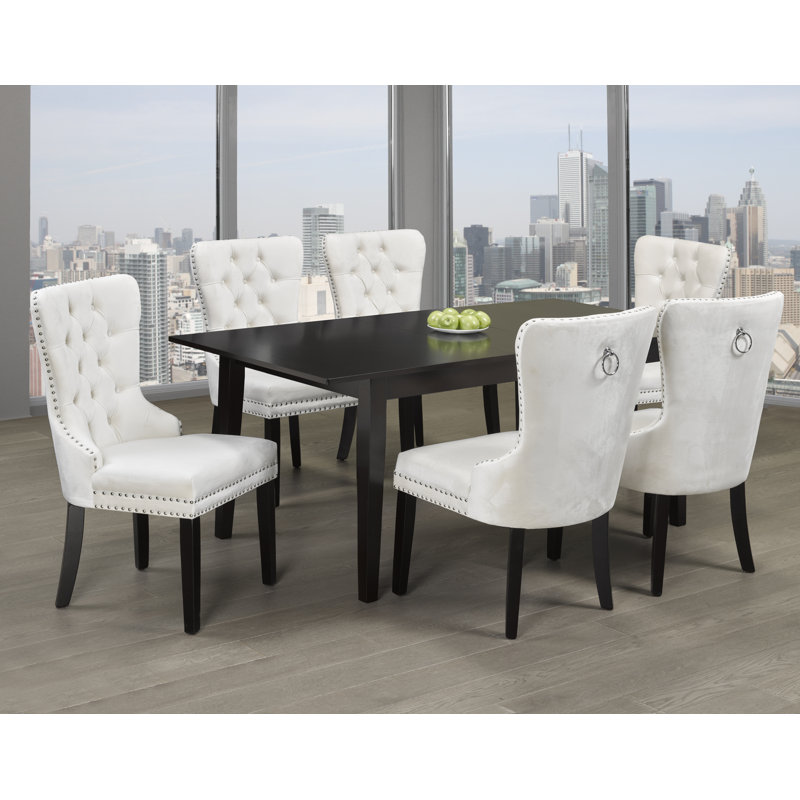 Chaise d'appoint en velours capitonné Maroney, Crème