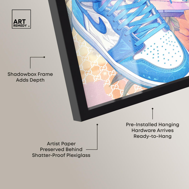 Sneaker in Bloom Shadowbox Print Sneaker, art mural par Art Remedy, H 13 po x l 13 po, Noir