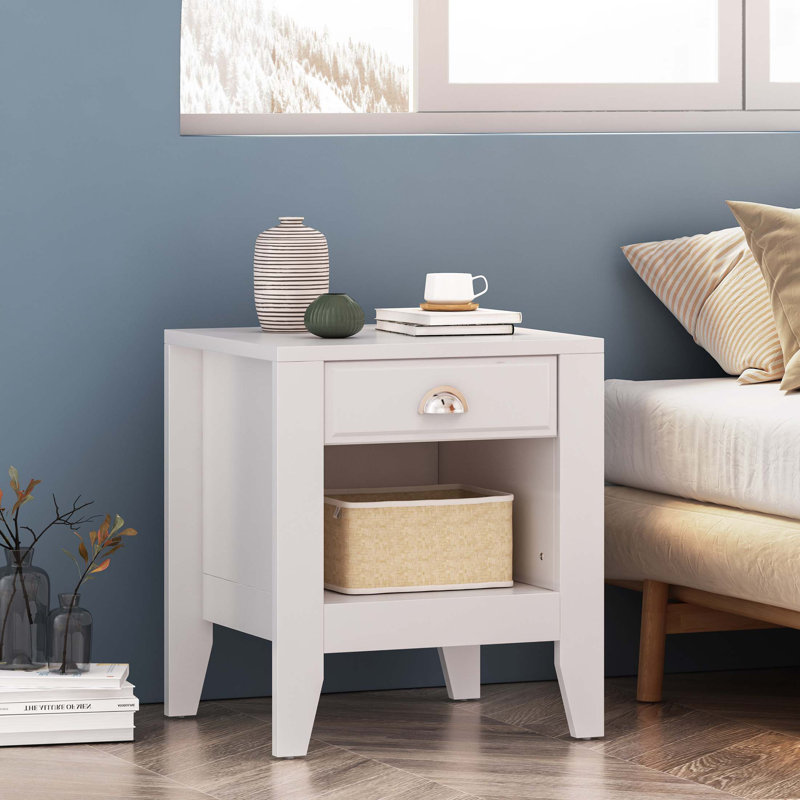 Table de chevet contemporaine en faux bois avec rangement et design fonctionnel