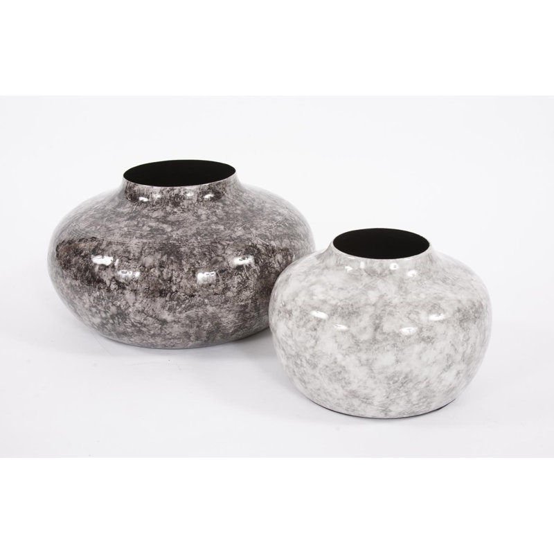 Erkin Aluminum Table Vase