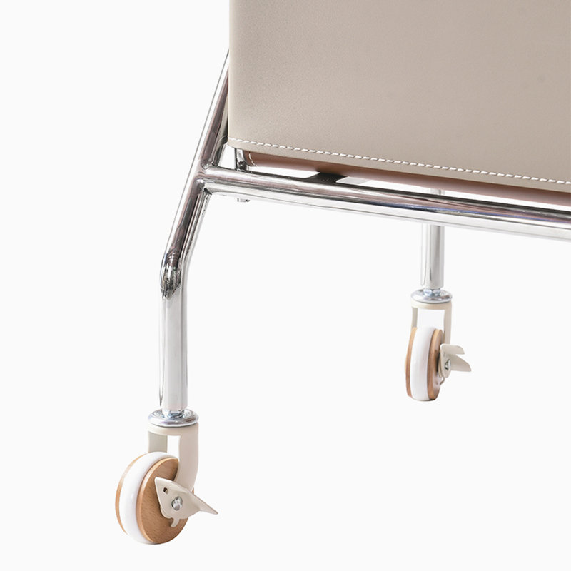 Portemanteau en acier inoxydable avec cuir de selle