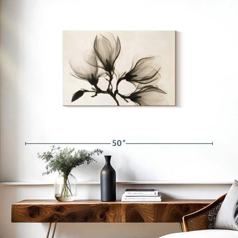 Branche avec quatre magnolias, H 20 po x l 30 po