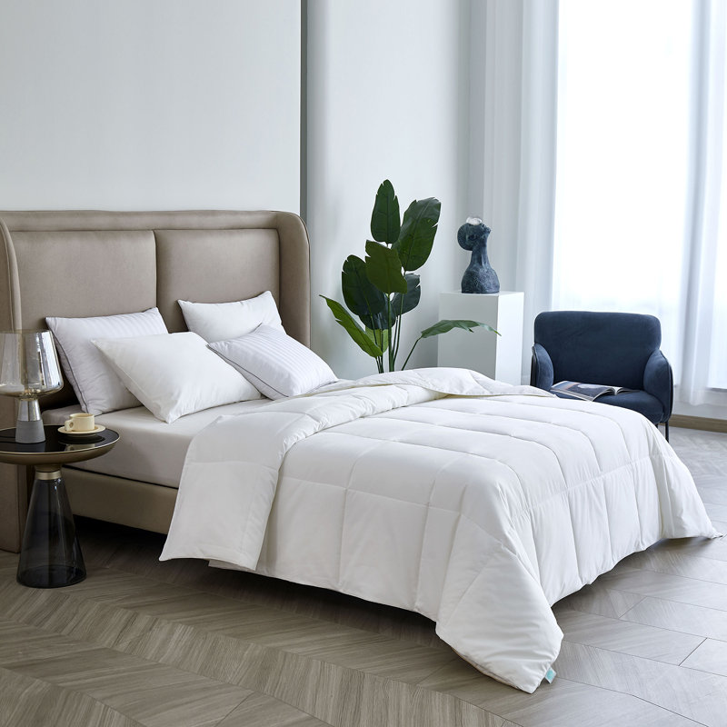Sateen Box Stitch Comforter, Queen Comforter