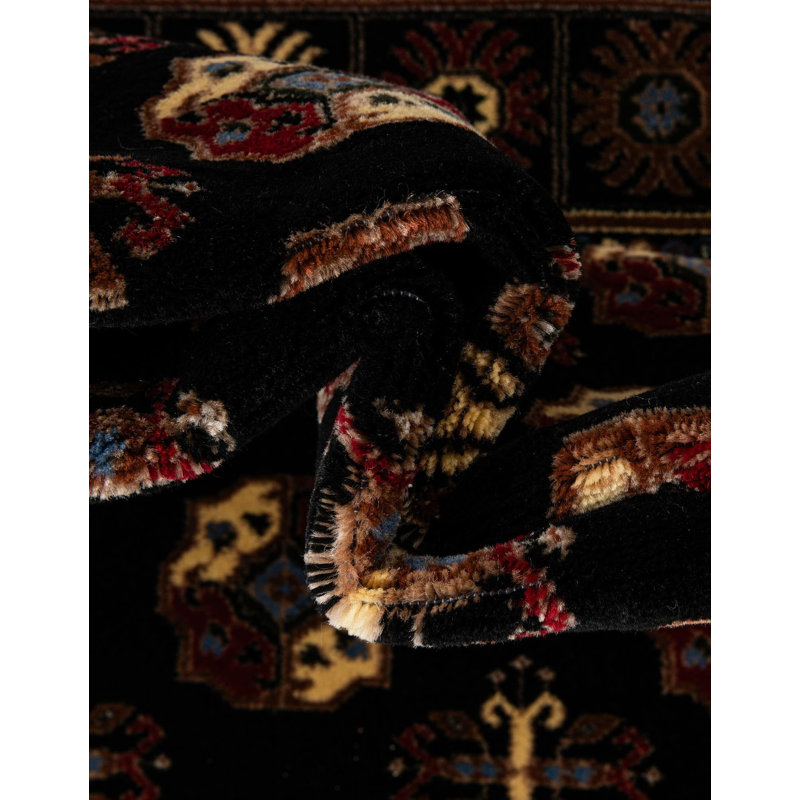 Traditional Hinshaw Runner Rug Black Colour, Square 6'1"