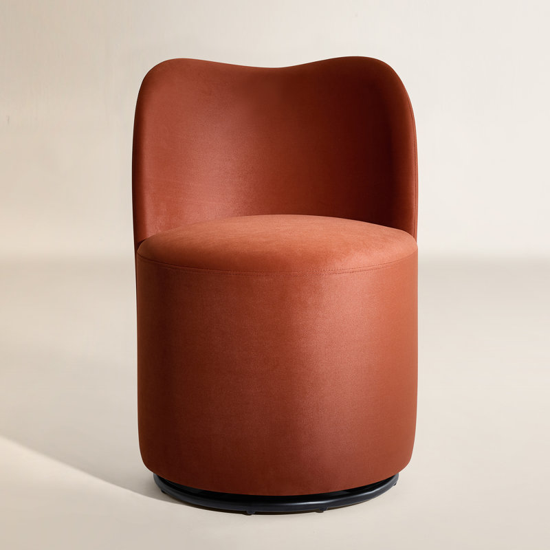 Chaise de salle à manger rembourrée et pivotante avec dossier incurvé et moderne bâton, Terracotta Performance Velvet