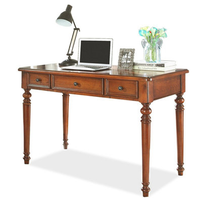 Bureau rectangulaire brun en bois massif