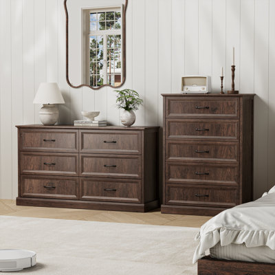 Ensemble de chambre à coucher 3 pièces Hallah, commode 8 tiroirs et 2 tables de chevet avec tiroirs Hallah