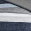 Édredon simple à rayures avec draps bleus / gris. 100%. . Édredon, taies décoratives, draps, taies d'oreiller. Convient à un matelas de 14 po ou moins. Lavable à la machine. Chambre à coucher moderne et à rayures. Microfibre. Lavage inclus.-127222723