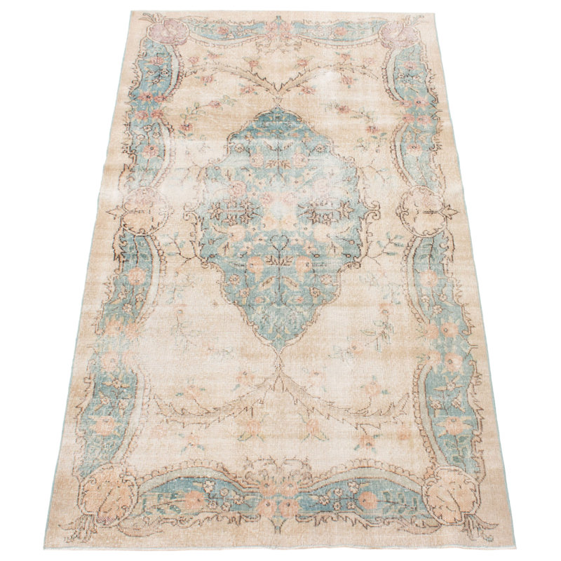 Tapis crème foncé Danuel 4 pi 7 po x 8 pi 6 po