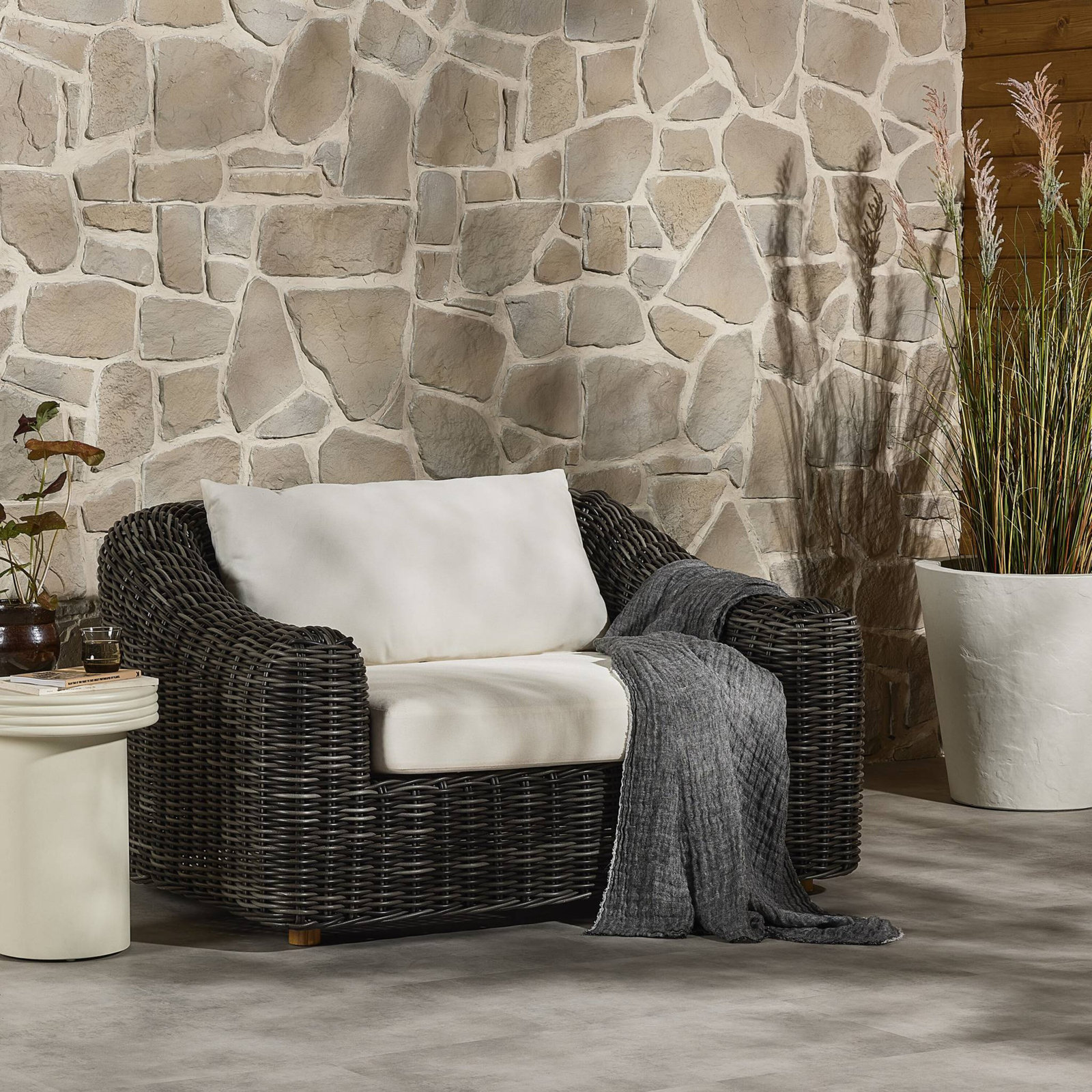 Cosha Outdoor Lounge Chair, Chuky Charcoal, Ivory