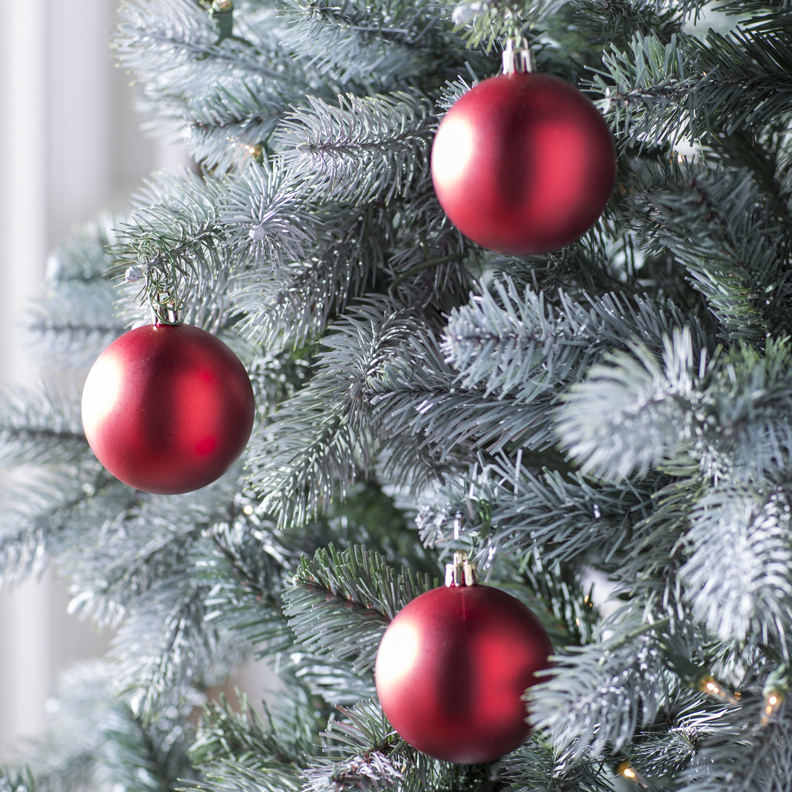 The Holiday Aisle® 3" Shatterproof Bauble, 2.75" H x 2.75" W x 2.75" D, Red