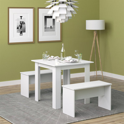 Kaljonka Dining Set
