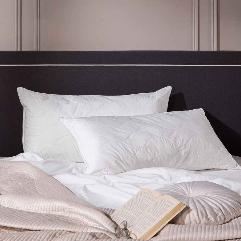 Hotel Luxury Cotton Quilted Kingsize Firm Pillow