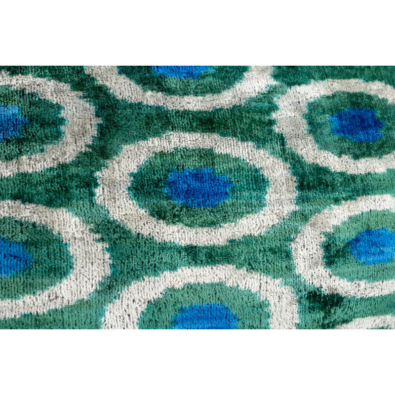 Velvet Throw Pillow
