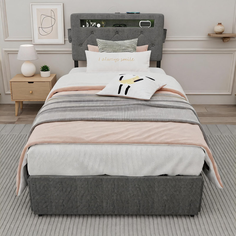 Lit plateforme simple rembourré gris neutre avec rangement USB pour chambres à coucher résidentielles modernes, avec charge USB intégrée