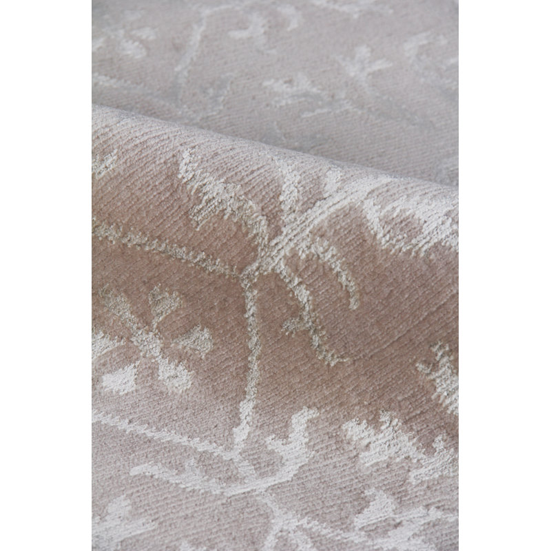 Metro-Velvet Ikat Area Rug in Ivory/Beige, Rectangle 13'6" x 17'6"
