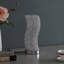 Lampe de table courbée en aluminium