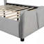 Lit plateforme tapissier en velours