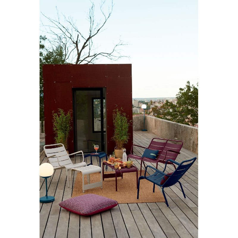 Luxembourg Metal Outdoor Lounge Chair, Clay Gray