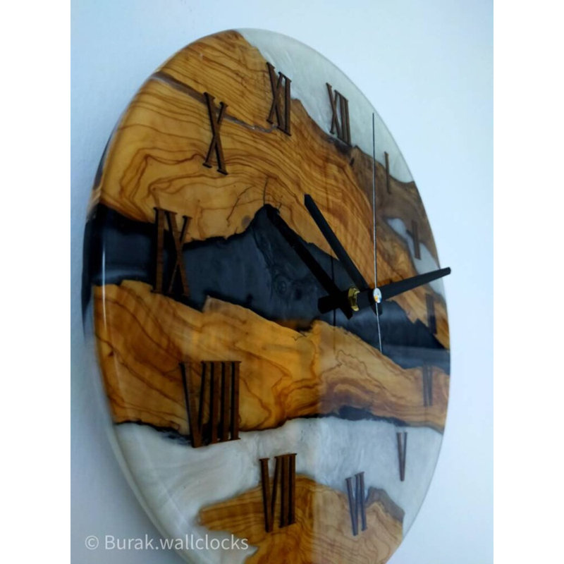 Horloge murale en bois, H 36 po x l 36 po x P 2 po
