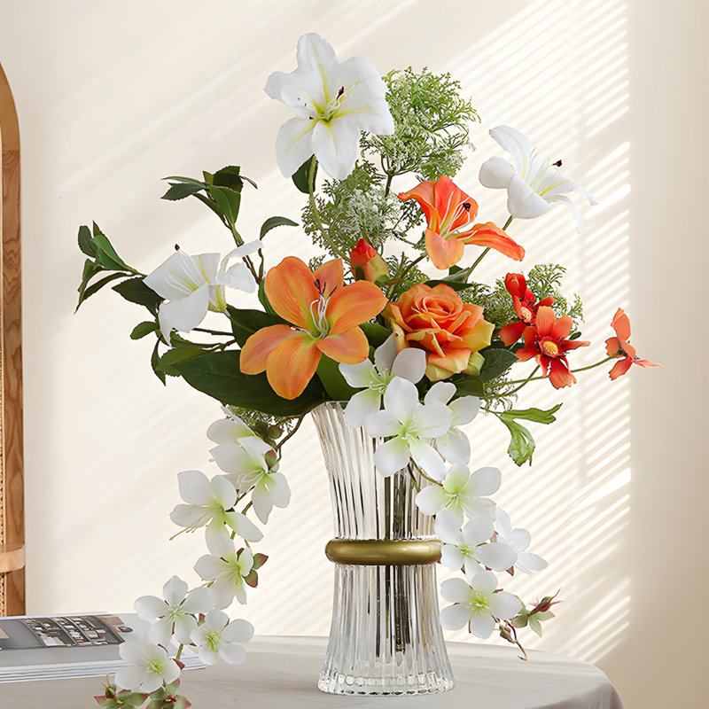 Ornements de fleurs simulées