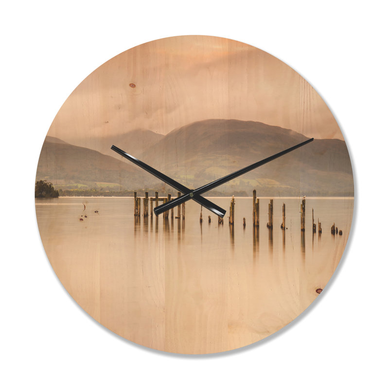 Horloge murale Loch Lomond, Moyen
