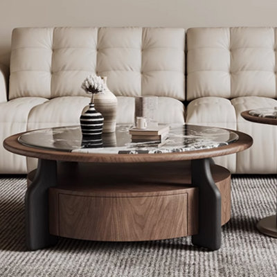Table basse légère et luxueuse