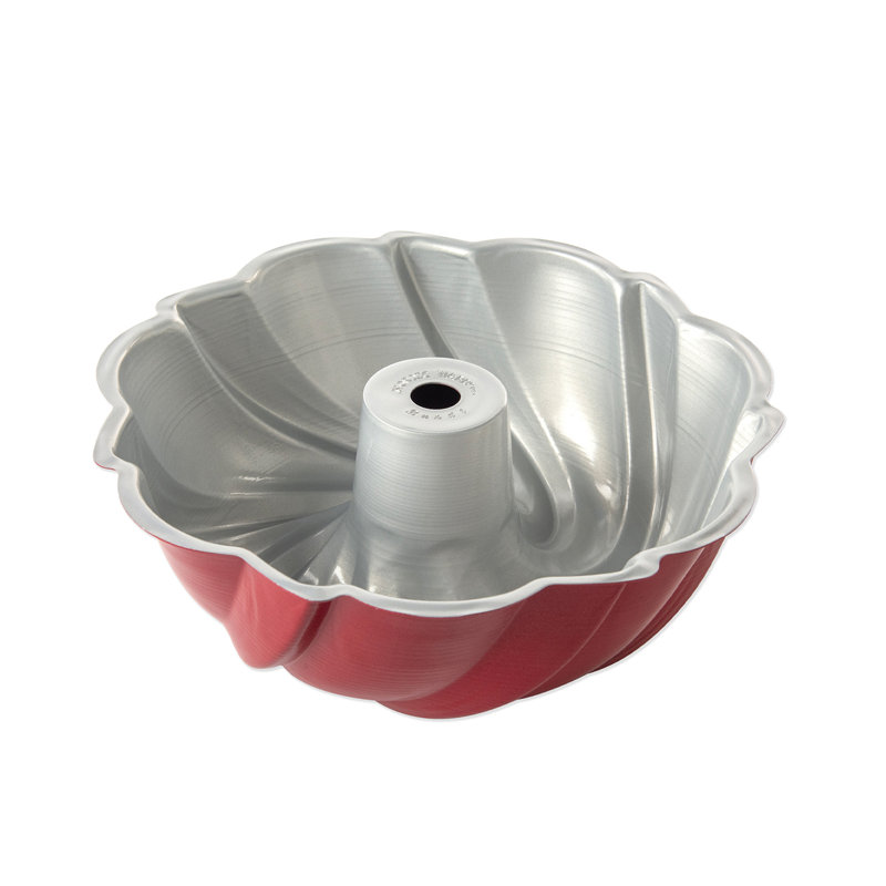 Nordic Ware Classic Cake Pan, Red