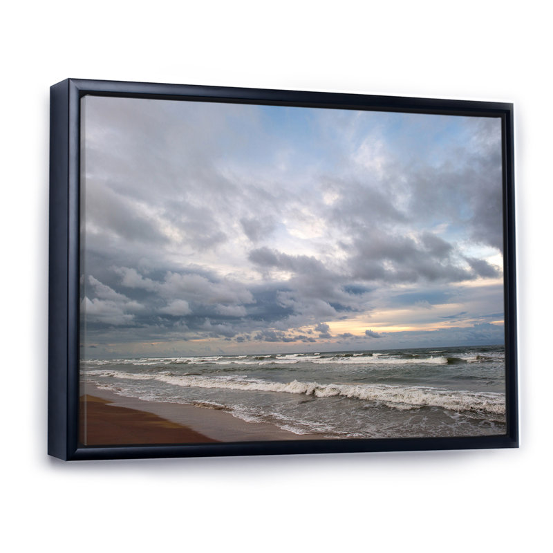 «Pastek Sunset Sky over Calm Sea II», photographie sur toile, H 17 po x l 33 po, Cadre noir