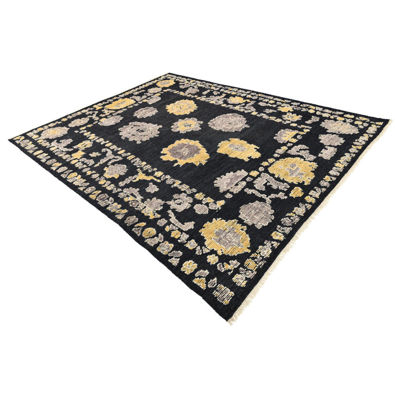 Jose Black Rug