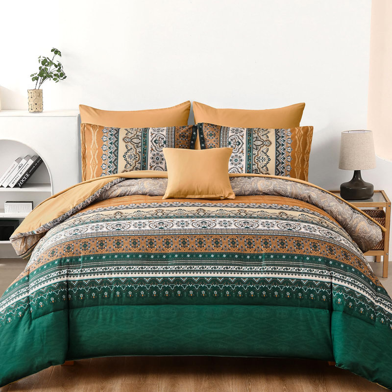 8-Piece Bohemian Striped Bedding Quilt Set Comforter and Sheet Set Soft Microfiber Complete Bedding Sets for All Season
