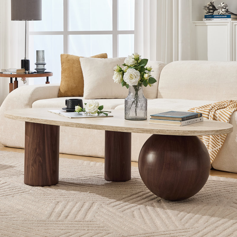 Table basse moderne triangulaire avec trois pieds, pieds en métal et base en chignon pour le salon / chambre d'amis, Jaune