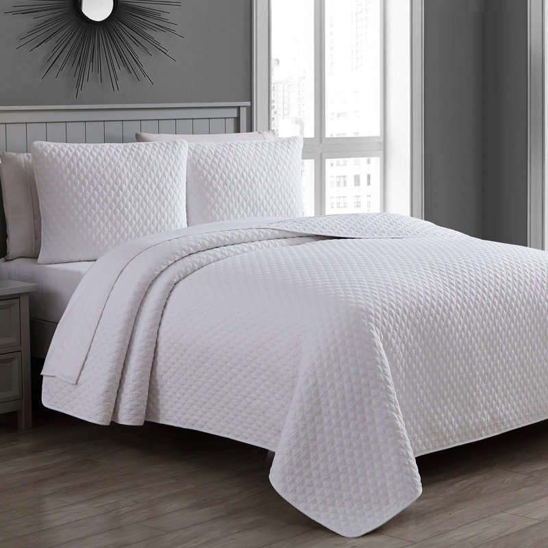Estate Fenwick Cotton Quilt, King Quilt + 2 King Shams, White